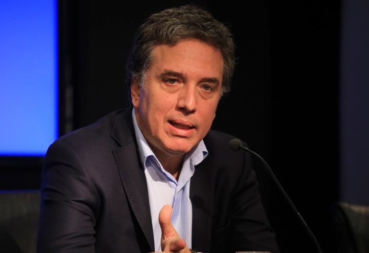Dujovne: "No hay que ponerse nerviosos con la suba del dólar"