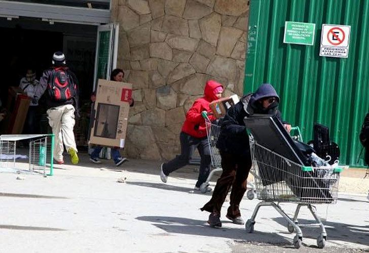 Saquearon supermercado en Bariloche