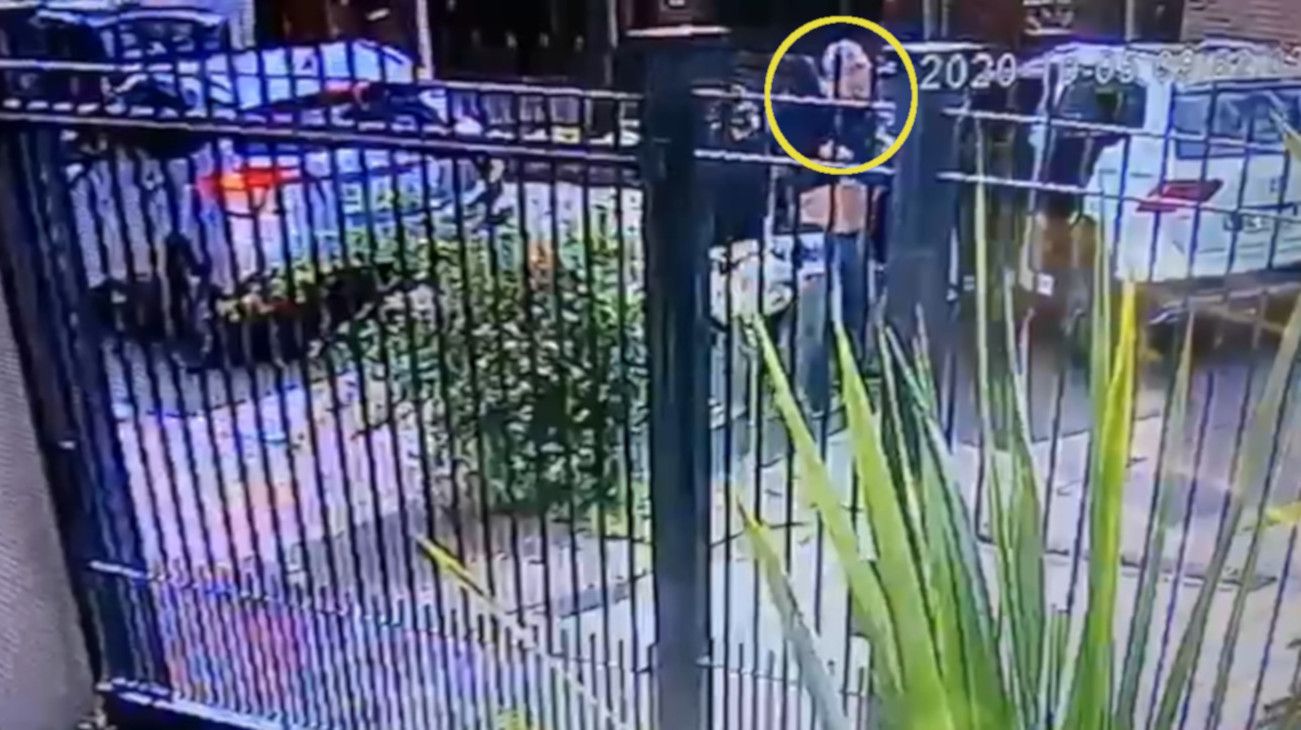 El impactante video del secuestro de un médico en la puerta de su casa de Haedo