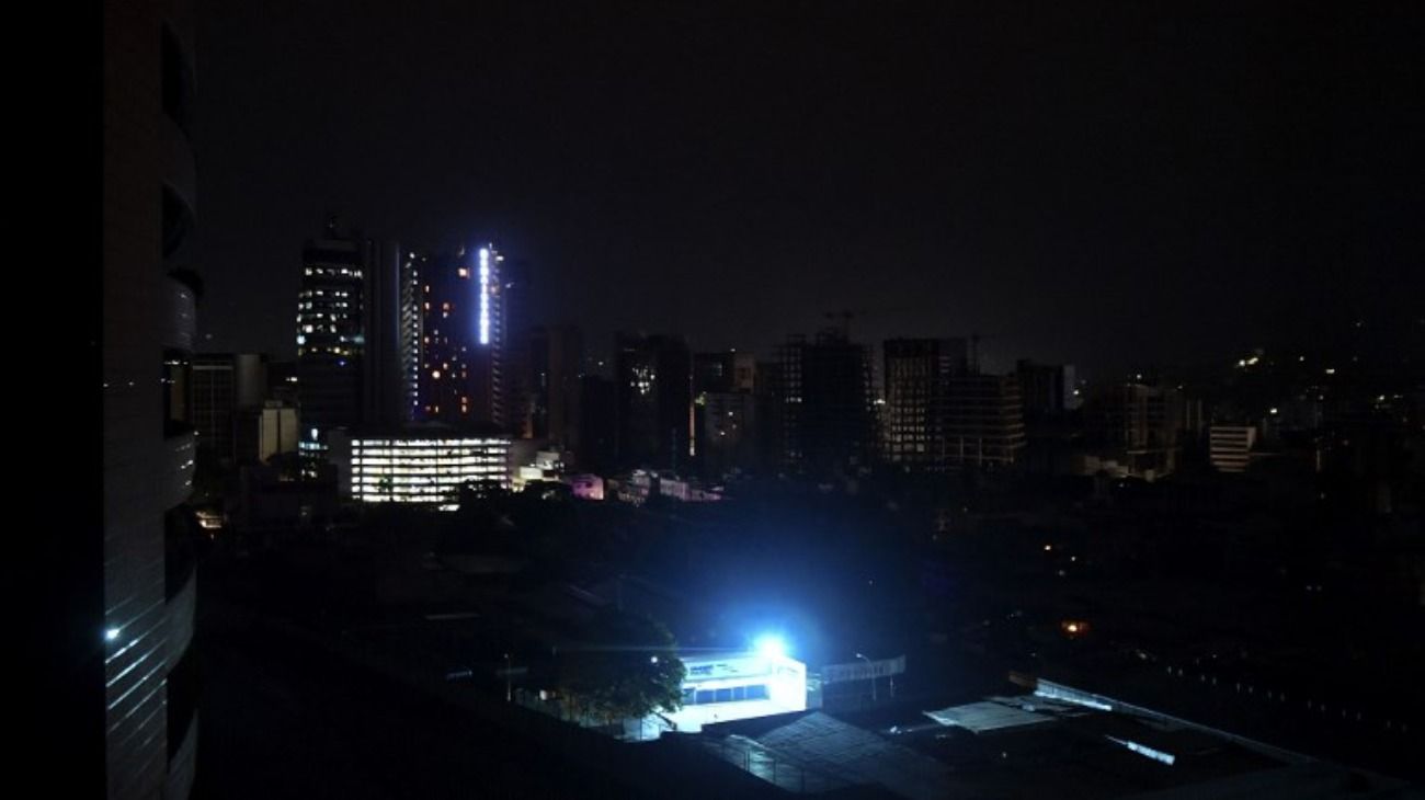Cortes eléctricos generalizados aumentan el malestar social en Venezuela