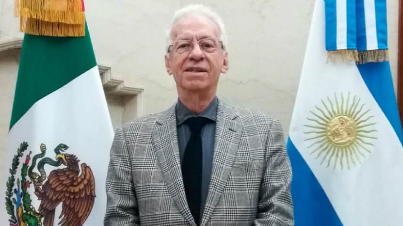 Ordenaron regresar a México al embajador sospechoso de robar un libro