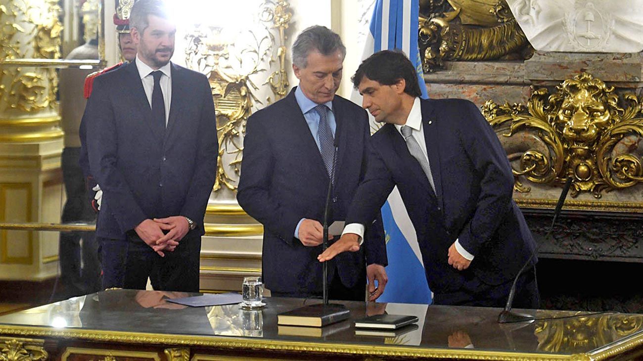 Lacunza logró tener autonomía y alejarse del control de Peña