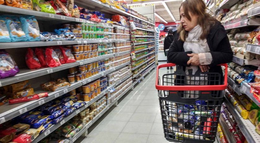 Expectativas de inflación de la gente suben en mayo a 50% anual