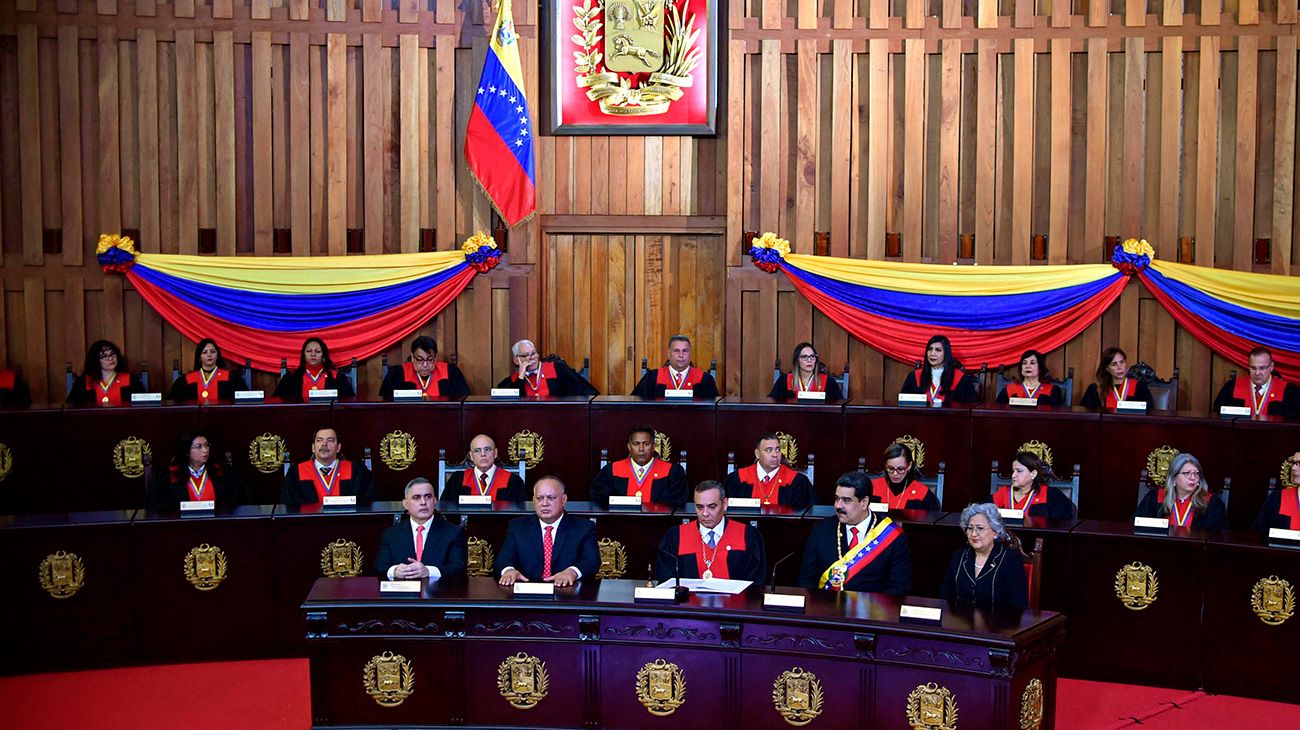 El Vaticano defendió su asistencia en la toma de posesión de Maduro