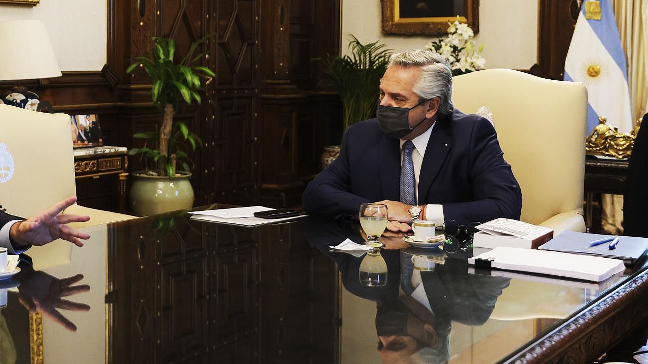 Alberto Fernández presentó su declaración jurada: una casa, un auto y acciones