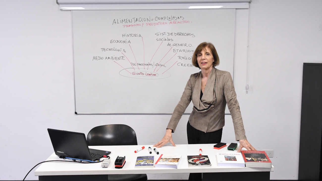 Patricia Aguirre: “No comemos lo que nos alimenta, comemos lo que nos quieren vender”
