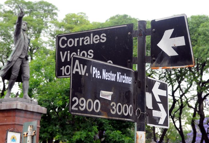 Capital amaneció con una Avenida "Néstor Kirchner"