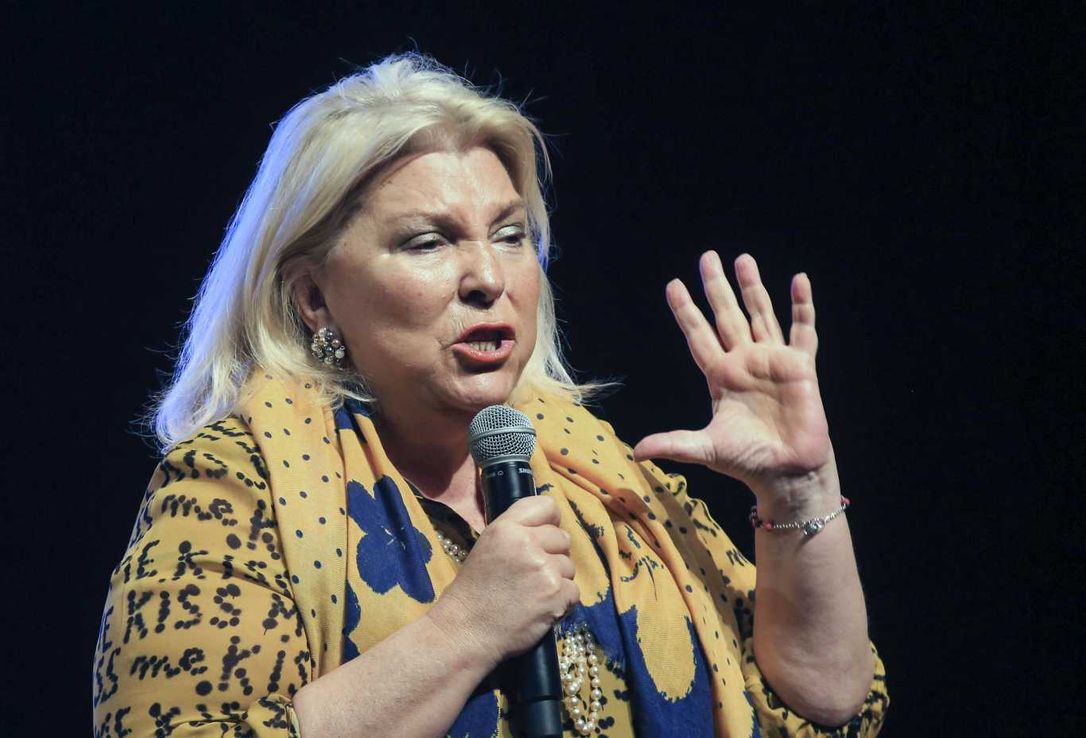 Carrió amplió una denuncia contra Cristina Kirchner y Axel Kicillof por el fallo sobre YPF