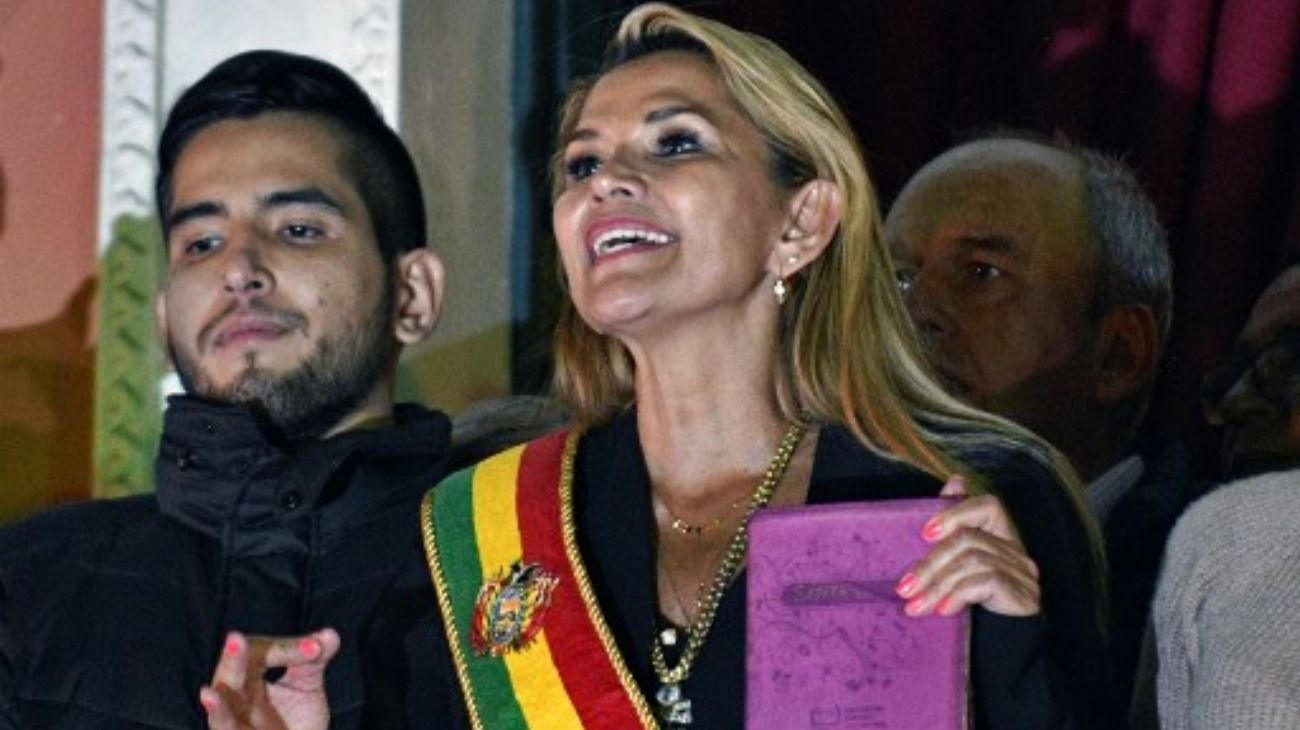 Quién es Jeanine Añez, la senadora que se autoproclamó como presidenta interina de Bolivia