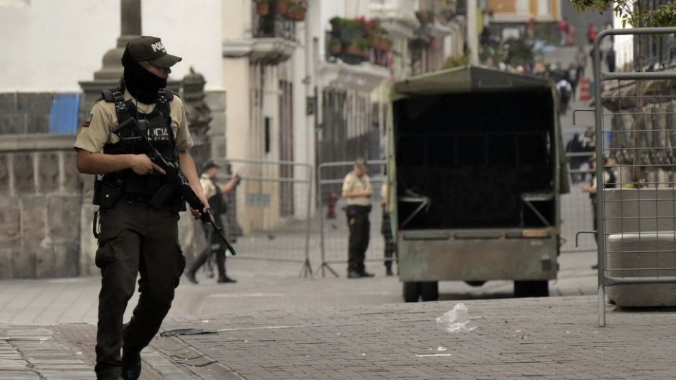 Crisis en Ecuador: ¿cómo vive Guayaquil después de la toma de rehenes al canal de televisión?