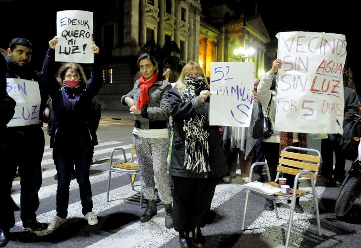 Más de 35 mil usuarios continúan sin luz