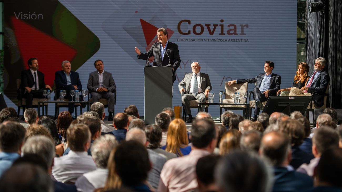 Sergio Massa llevó el Dólar Malbec a Mendoza