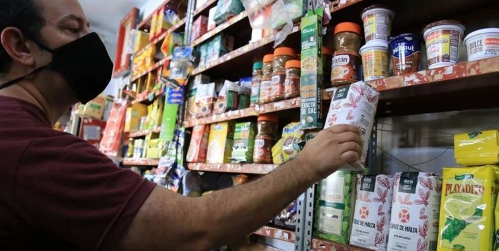 Almaceneros denuncian que los mayoristas remarcaron hasta 15% los precios de los alimentos