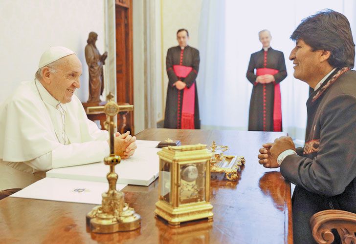 Francisco recibió a Evo sin aludir a la salida al mar