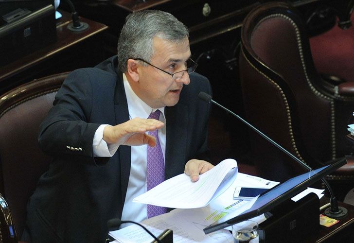 Morales bramó con Boudou en el Senado: "Está procesado y se va de joda"