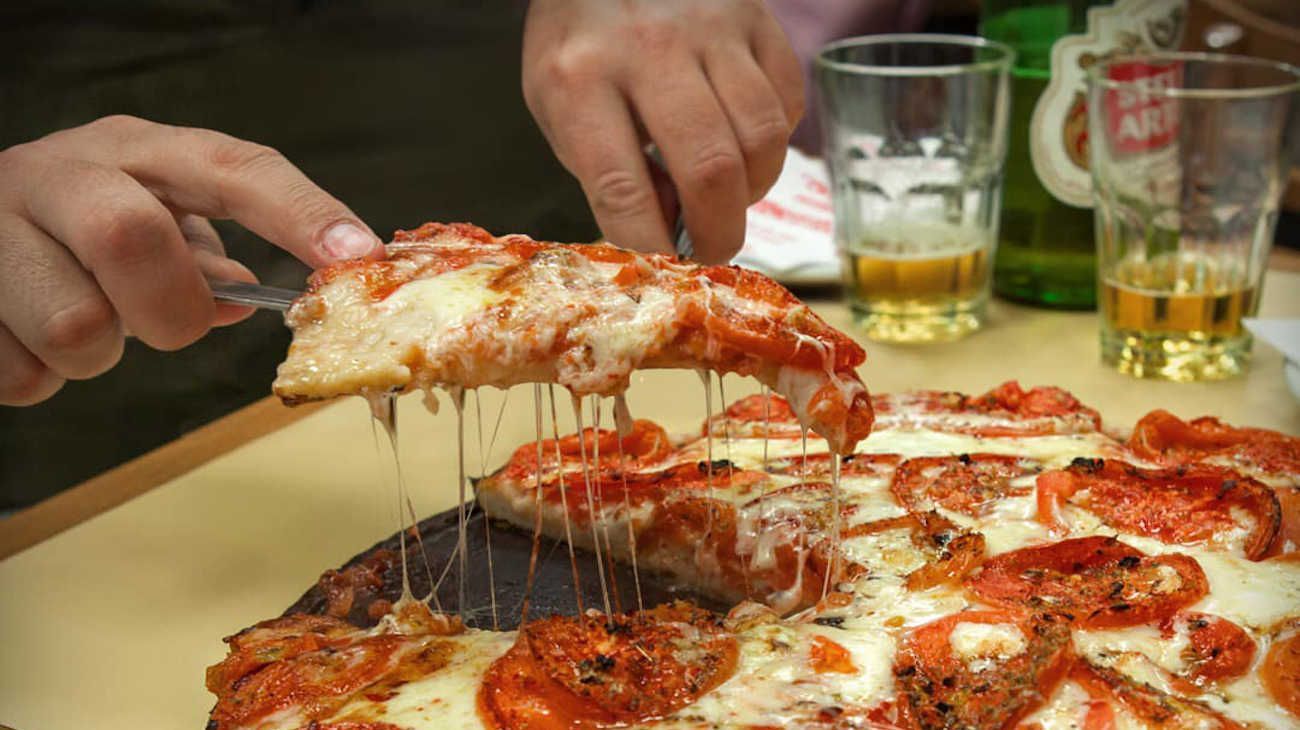 Pizzerías: Aseguran que el rubro “repunta” por el turismo y las salidas
