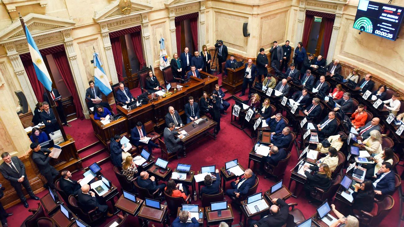 Cómo es el plan de los exgobernadores del Norte Grande para frenar a Milei en el Congreso