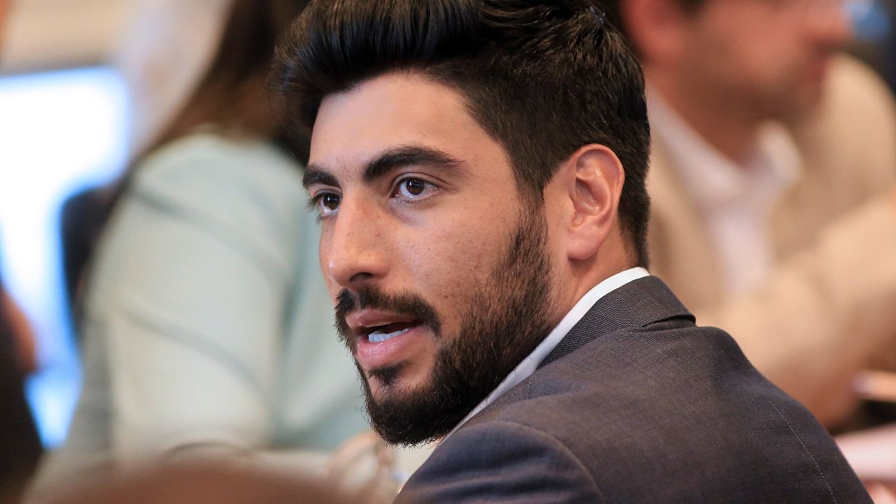 Facundo Moyano renunció a su banca en Diputados y prometió "combatir la precarización laboral"