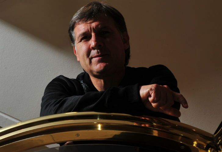 Martino: "Cuesta mucho ver un partido entero"