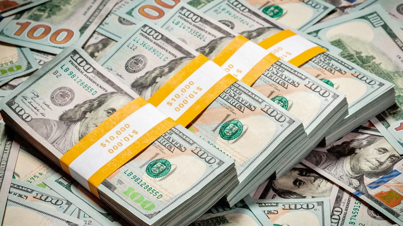 El dólar oficial trepó $ 50 desde las presuntas coimas en Andis