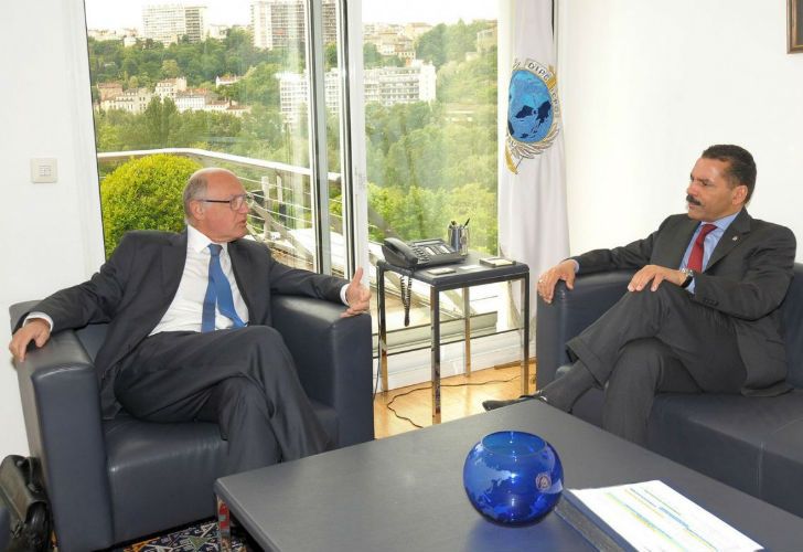 Ex jefe de Interpol mostró cartas para desmentir al juez Bonadio