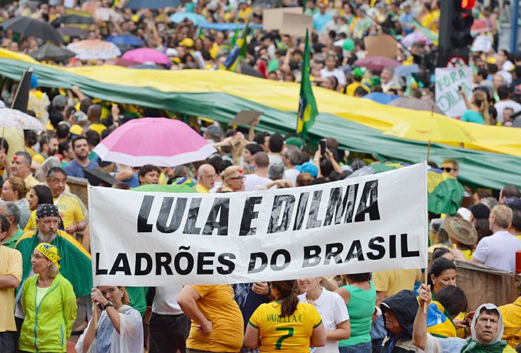 Dilma le teme más a sus aliados que a la oposición