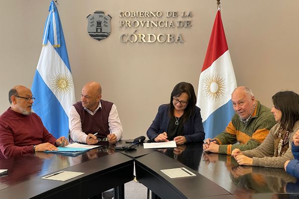 La Provincia acordó una suba salarial con la mayoría de los gremios estatales