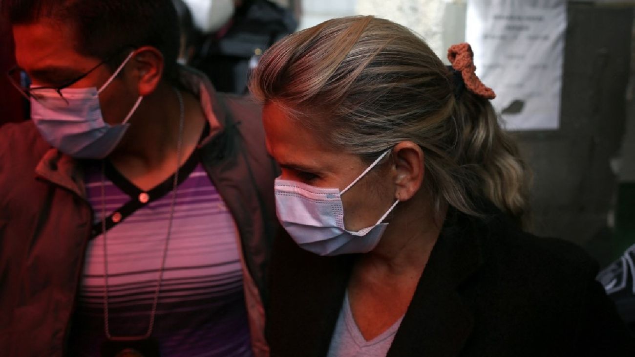 Extraño traslado de madrugada a Jeanine Añez: "Me engañaron diciendo que iba a una clínica"