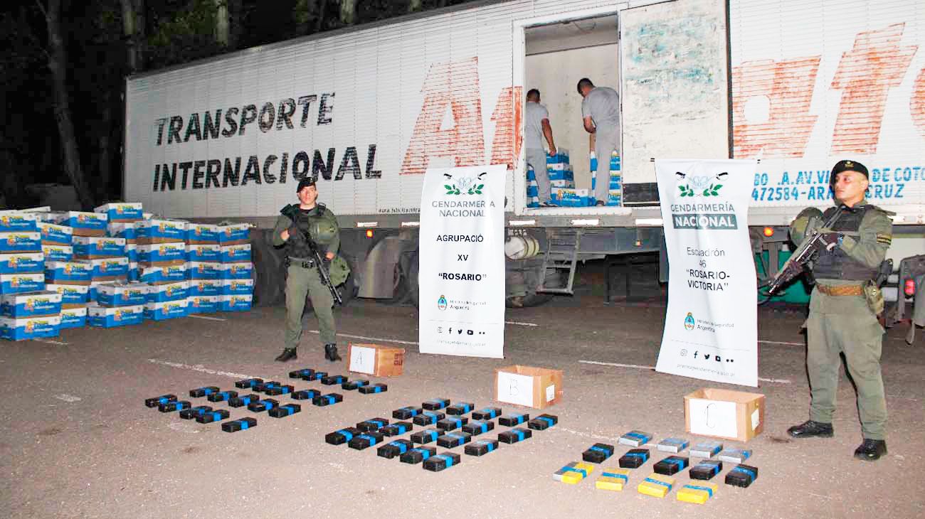 Hallan un cargamento de cocaína en un camión
