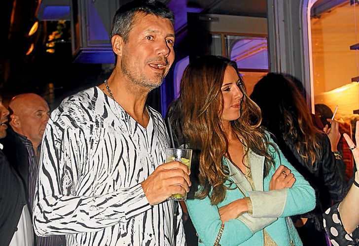 Tinelli en la apertura de la tienda de su hija