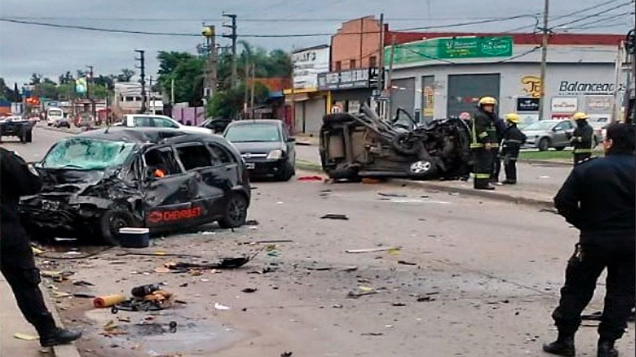 Murió un matrimonio con su hijo en un choque múltiple por picadas