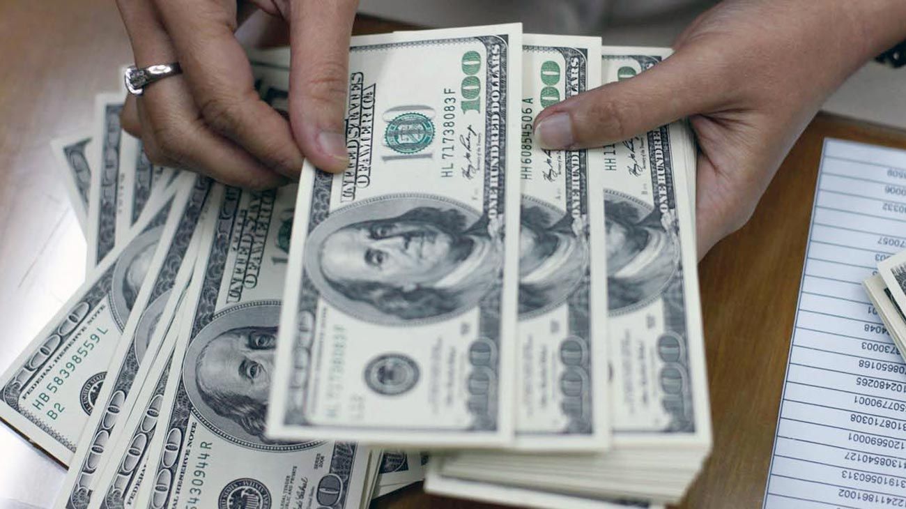 A cuánto cerró el dólar blue hoy, jueves 20 de febrero de 2025