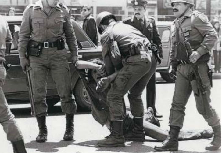 “¿Llevás documentos?”