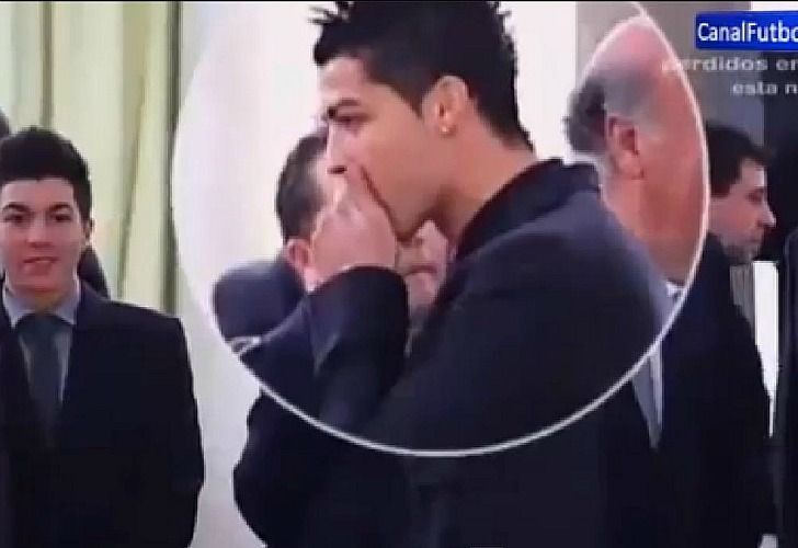 Cristiano Ronaldo, el chicle y la familia real