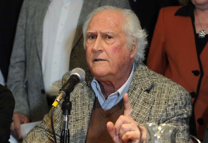 Pino insiste en estatizar Ciccone