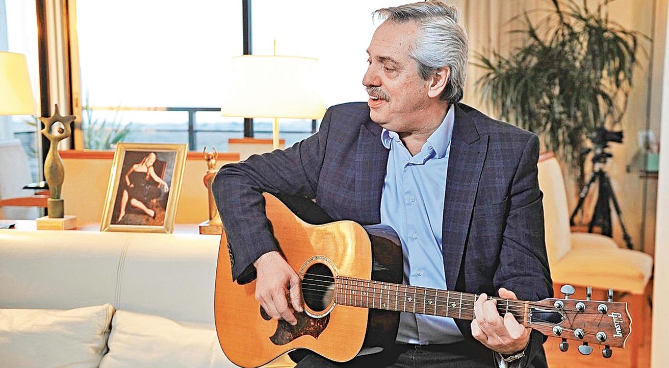 Alberto Fernández se sumó a un recital de Drexler y le pidió un tema