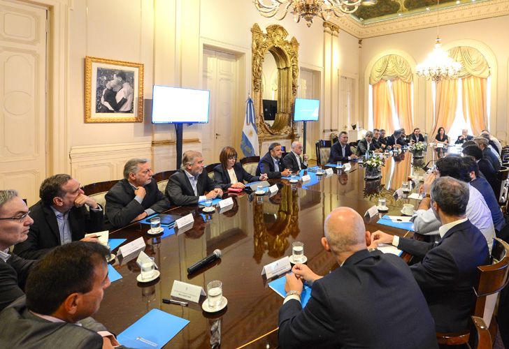 Macri reúne a la "mesa chica" de su Gabinete