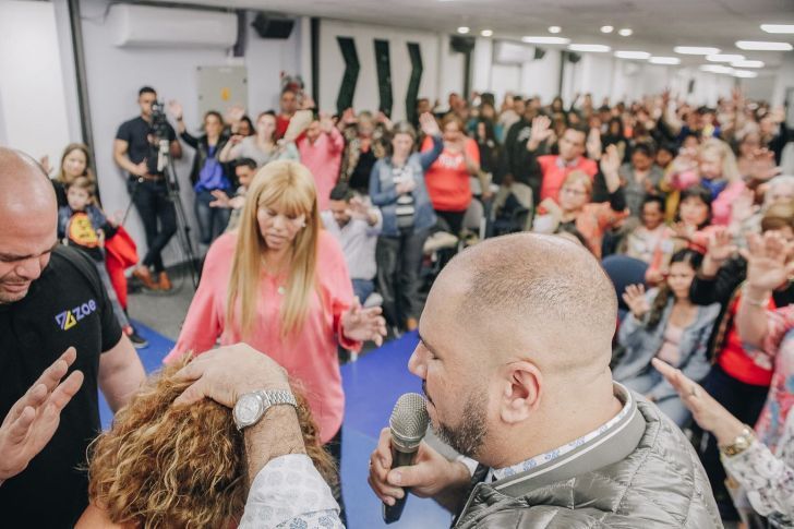 Para una ONG Generación ZOE es una "organización coercitiva"