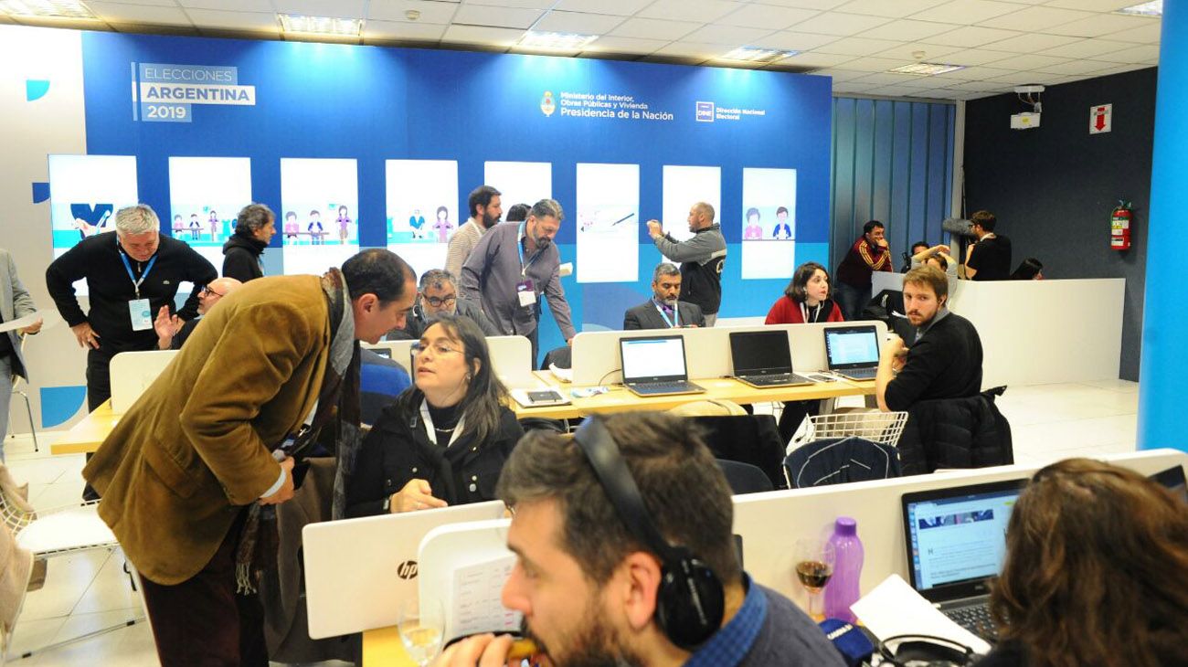 El Frente de Izquierda cuestiona la demora en la carga de los resultados