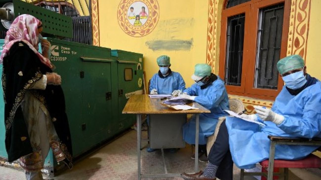 India: un farmacéutico murió al tomar una "pócima" con la que intentaba curar el coronavirus