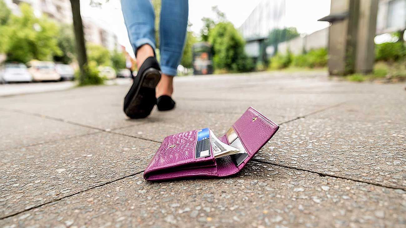 Apenas el 50% de los argentinos devuelve una billetera ‘perdida’