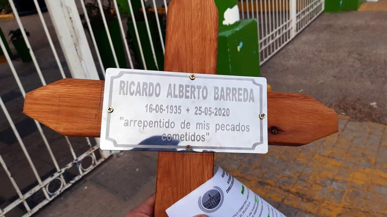 El mensaje en la tumba de Barreda: "Arrepentido de mis pecados cometidos"