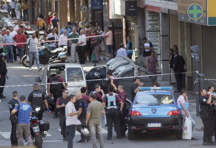 Tiroteo en microcentro: más de 40 tiros y 4 heridos