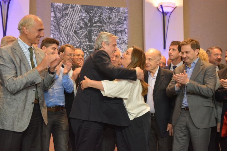 Las claves del "operativo seducción" de Alberto F. para empresarios cordobeses