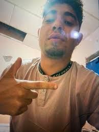 Buscan desesperadamente a un joven que desapareció tras salir de su casa