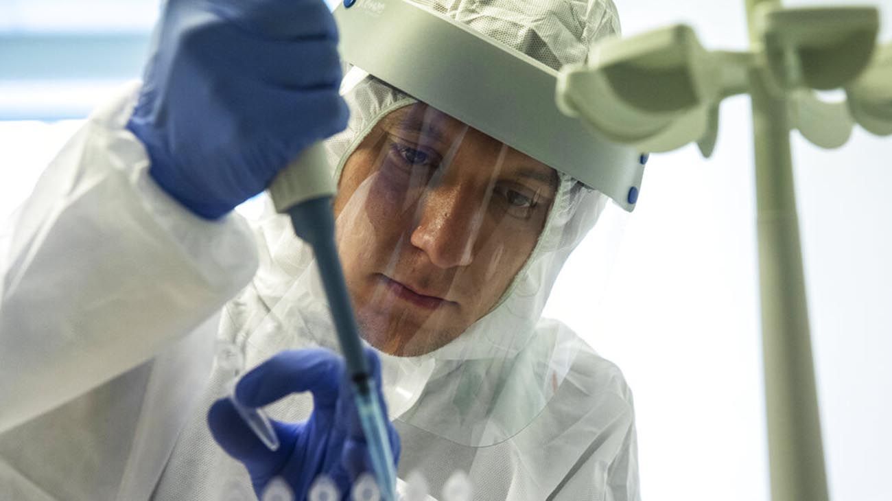 La carrera por la vacuna del coronavirus, cerca de la meta final