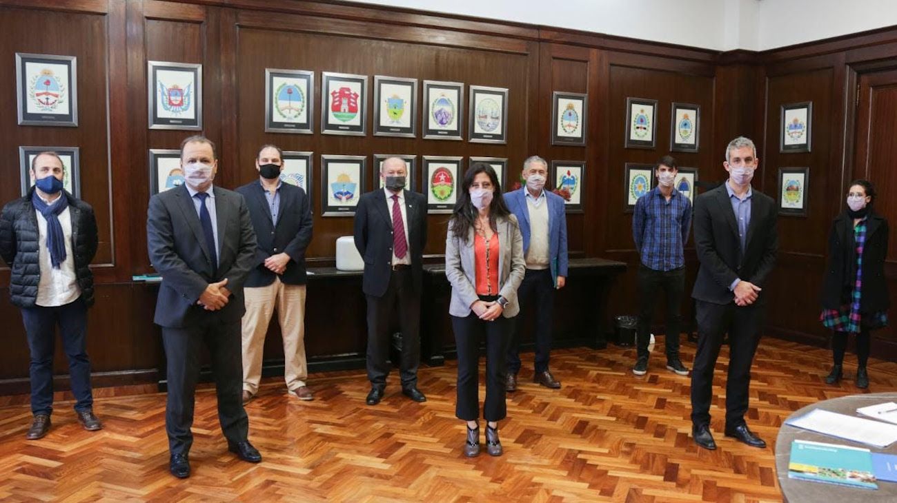 Precios Cuidados: el Gobierno y empresas acordaron aumentar la cantidad de productos lácteos