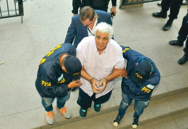 Alberto Samid se mantiene en silencio tras abandonar el penal de Marcos Paz
