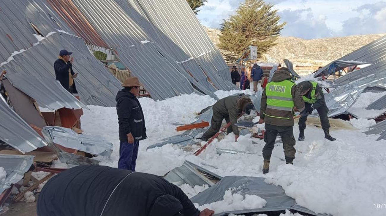 Granizada letal: 7 personas murieron tras el colapso del techo en una escuela