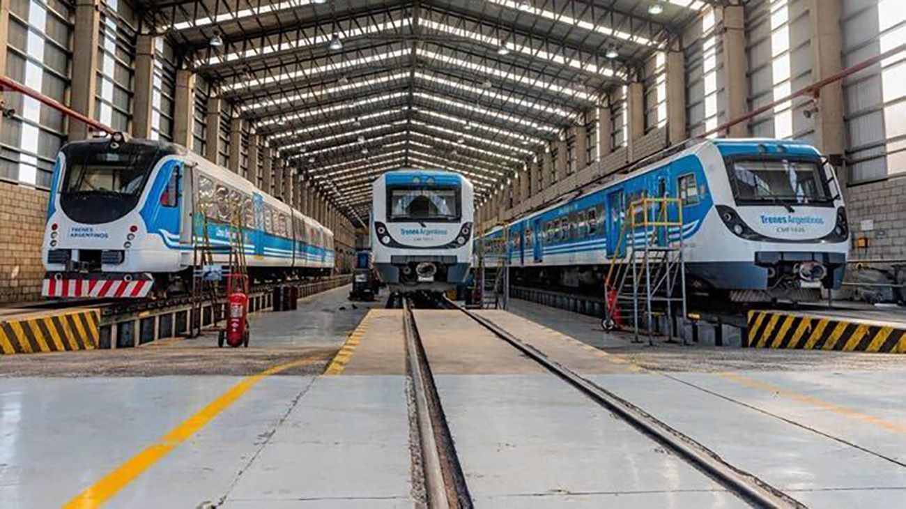 El Gobierno de Javier Milei anunció la compra de locomotoras chinas para el Ferrocarril San Martín